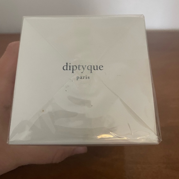 COPY - Diptyque Figuier (Fig Tree) 6.5oz Candle - Picture 2 of 3